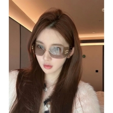 Miu miu Sunglasses